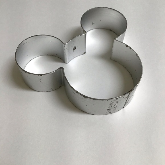 Disney Taiwan Mickey Mouse Ears Cookie Cutter Metal Biscuit Sandwich Vintage - Picture 4 of 8